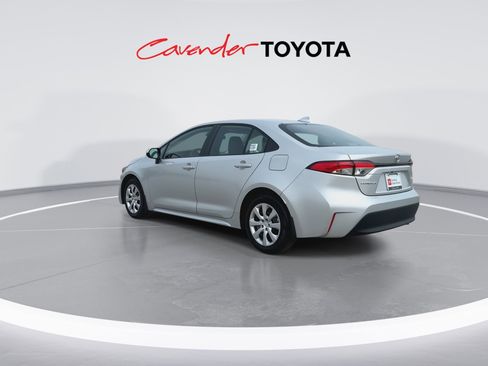 Used 2026 Toyota Corolla LE FWD image 6