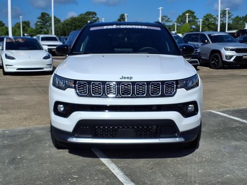 Used 2025 Jeep Compass Limited AWD/4WD image 5