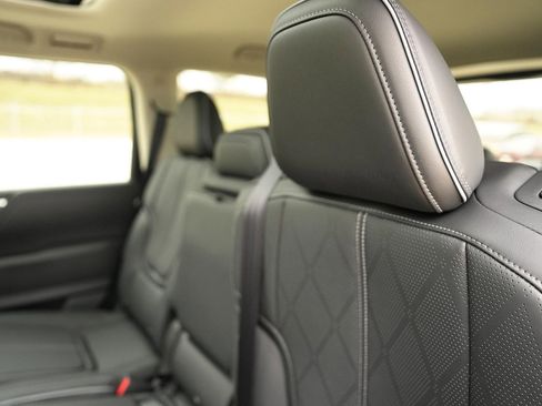 New 2025 INFINITI QX80 Sensory image 33