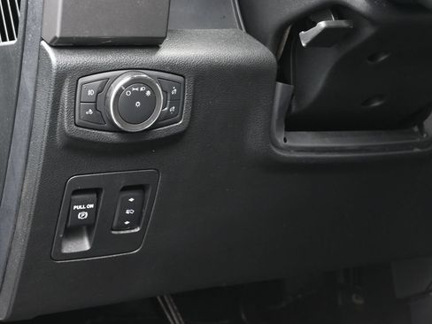 Used 2020 Ford F150 XLT w/ Equipment Group 302A Luxury AWD/4WD image 22