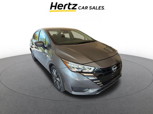 Used 2025 Nissan Versa SV FWD image 1