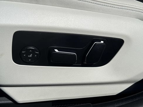 New 2026 BMW 530i xDrive w/ Premium Package AWD/4WD image 19