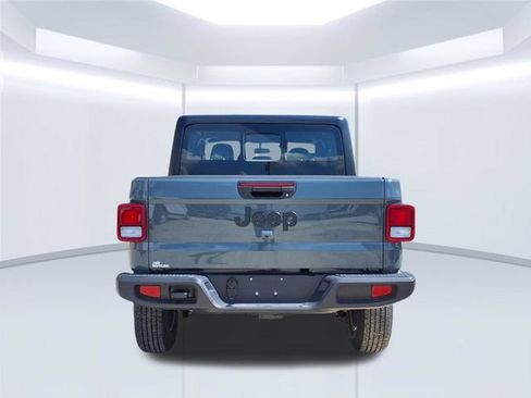 New 2026 Jeep Gladiator Sport AWD/4WD image 5