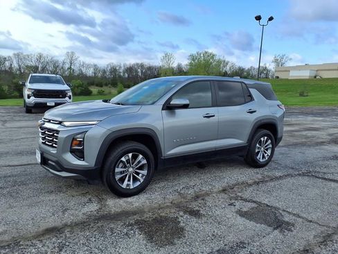 Used 2025 Chevrolet Equinox LT FWD image 30