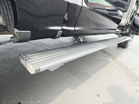 Used 2022 Ford F150 Lariat w/ Equipment Group 502A High AWD/4WD image 18