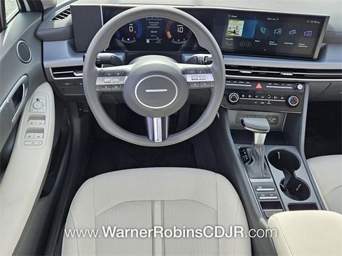 Used 2026 Hyundai Sonata SE image 7