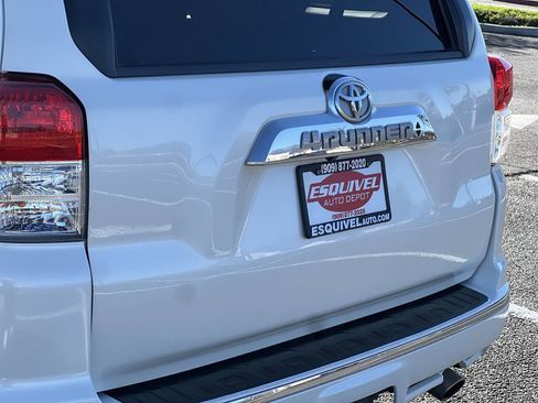 Used 2012 Toyota 4Runner Limited image 8