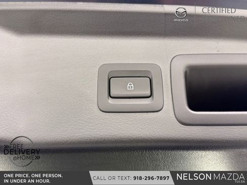 Certified 2025 MAZDA CX-30 AWD 2.5 S w/ Preferred Package image 42
