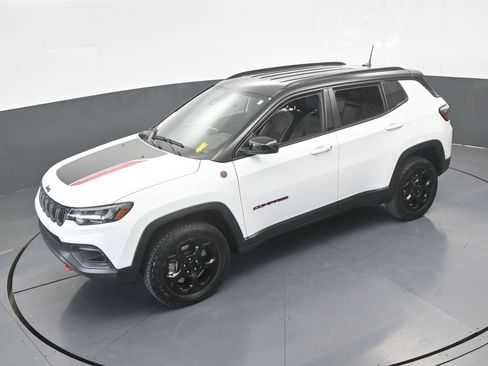 Used 2023 Jeep Compass Trailhawk image 49