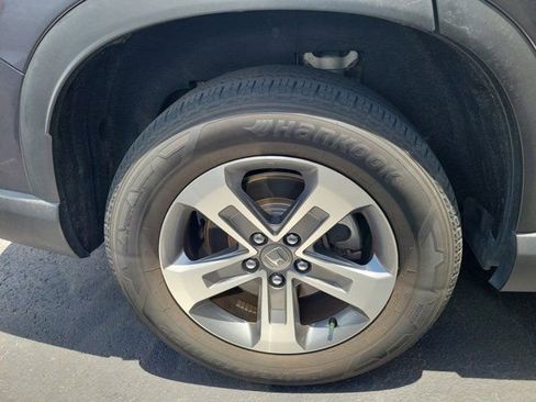 Certified 2024 Honda Pilot EX-L image 4