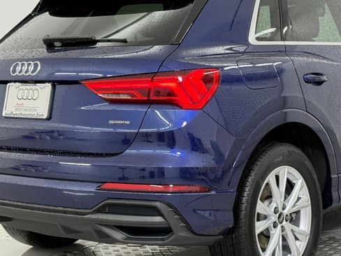 Certified 2025 Audi Q3 2.0T Premium w/ Convenience Package image 13