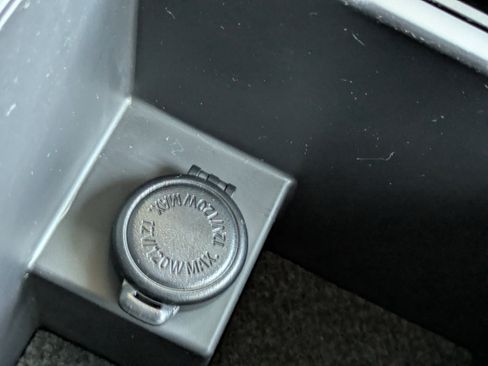 Certified 2022 Subaru Outback Touring XT image 33