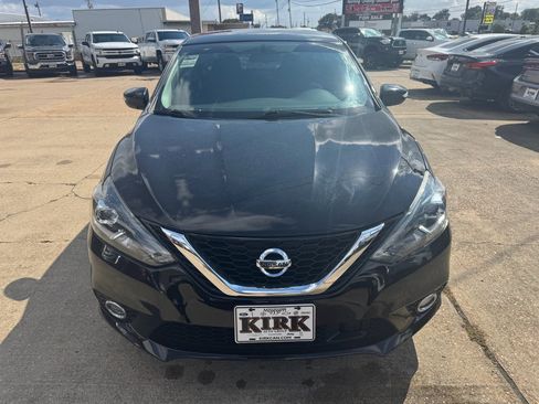 Used 2019 Nissan Sentra SR w/ Exterior Package image 8
