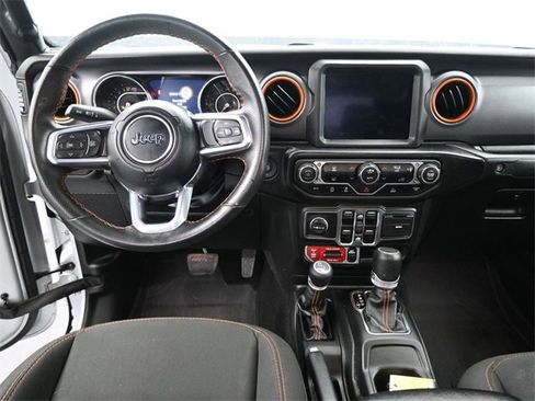 Used 2023 Jeep Gladiator Mojave image 12