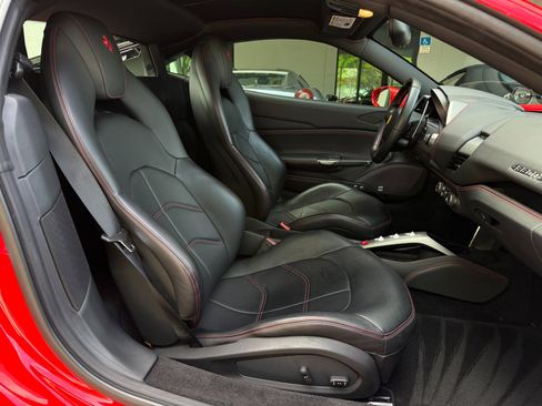 Used 2017 Ferrari 488 GTB image 28