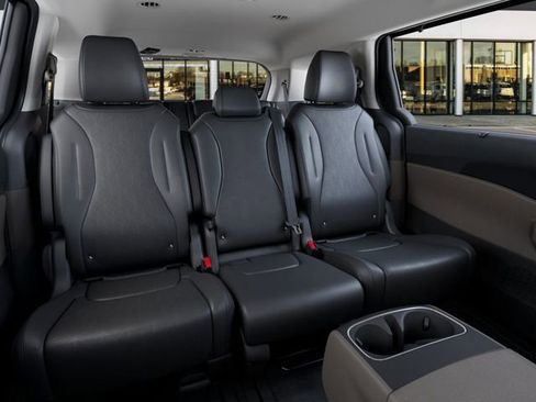 New 2026 Kia Carnival EX image 16