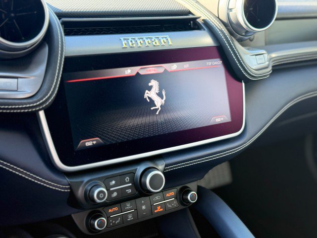 Used 2017 Ferrari GTC4Lusso AWD/4WD image 20