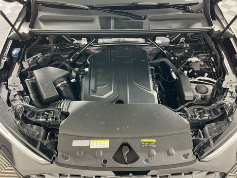 Used 2025 Audi Q5 Premium Plus w/ Premium Plus image 23