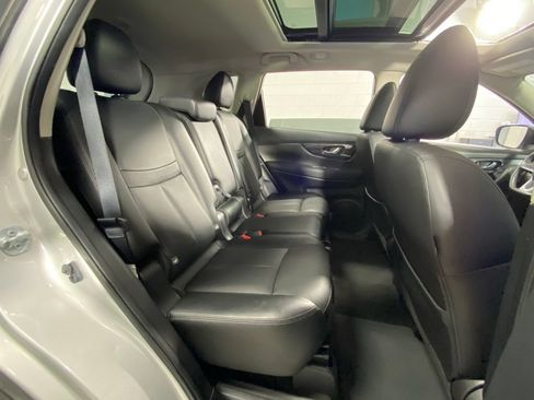 Used 2017 Nissan Rogue SL w/ SL Premium Package AWD/4WD image 35