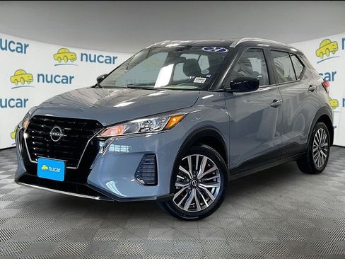 Used 2024 Nissan Kicks SV FWD image 3