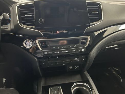 Used 2021 Honda Pilot Touring image 21