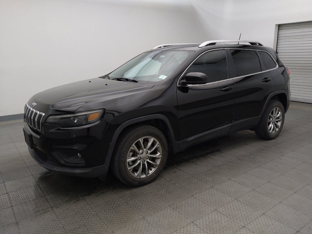 Used 2021 Jeep Cherokee Latitude Lux FWD image 2