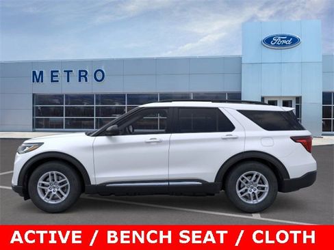 New 2025 Ford Explorer Active image 29