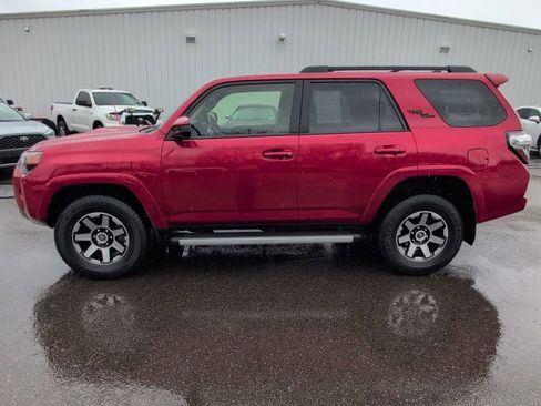 Used 2023 Toyota 4Runner TRD Off-Road AWD/4WD image 3