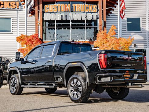 Used 2024 GMC Sierra 3500 Denali w/ Denali Reserve Package image 6