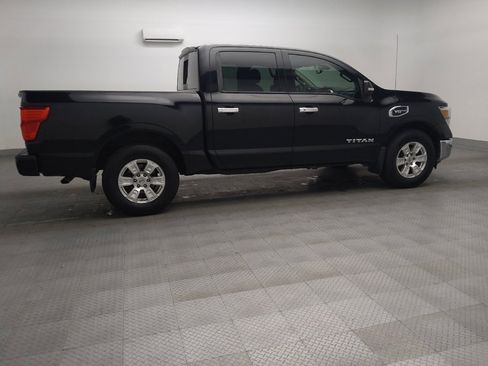 Used 2017 Nissan Titan SV RWD image 10