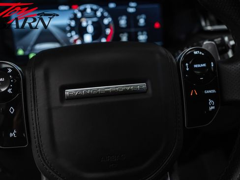 Used 2018 Land Rover Range Rover Velar R-Dynamic HSE image 33