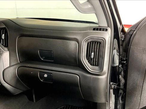 Certified 2025 Chevrolet Silverado 1500 Custom image 16