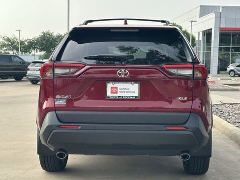 Certified 2023 Toyota RAV4 XLE Premium FWD image 4