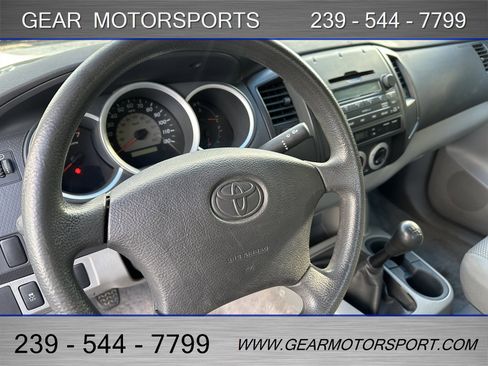 Used 2011 Toyota Tacoma 2WD Regular Cab image 10