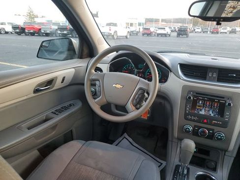 Used 2014 Chevrolet Traverse LS image 10