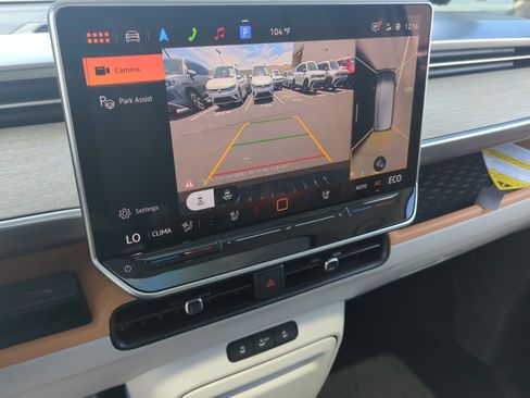 New 2025 Volkswagen ID. Buzz 1st Edition image 28