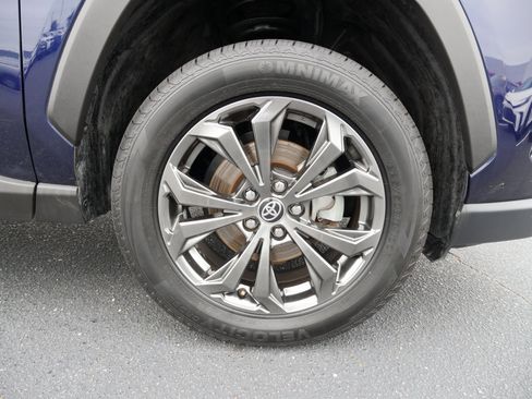 Used 2024 Toyota RAV4 XLE Premium image 11