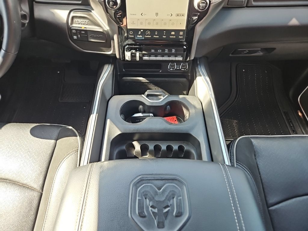 Used 2022 RAM 3500 Laramie AWD/4WD image 31