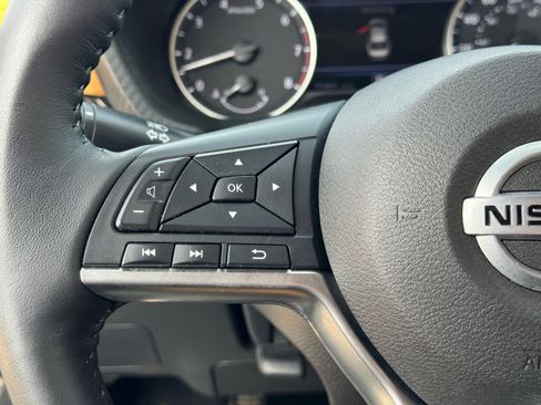 Used 2020 Nissan Sentra SV w/ SV Premium Package image 24