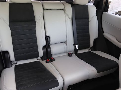 Used 2026 Mitsubishi Outlander SE AWD/4WD image 25