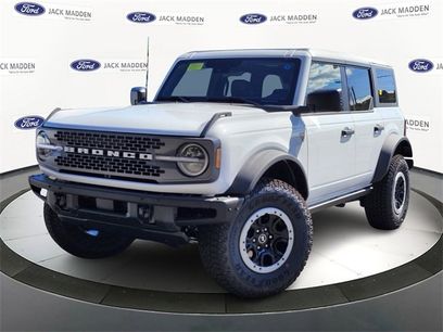 New 2025 Ford Bronco Badlands w/ Sasquatch Package
