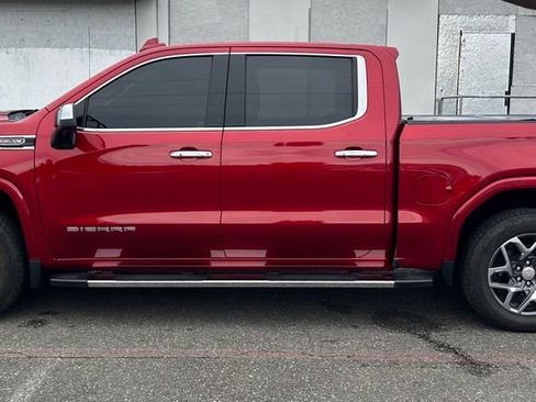 Used 2023 GMC Sierra 1500 SLT w/ SLT Premium Package AWD/4WD image 9