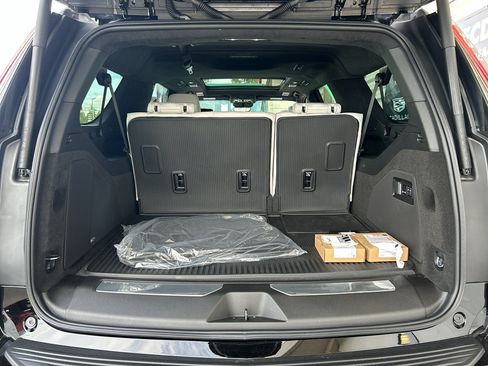 Certified 2026 Cadillac Escalade ESV Platinum Sport w/ LPO, Floor Liner Package AWD/4WD image 14
