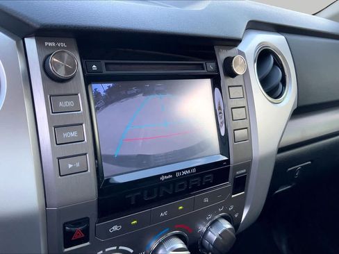 Used 2014 Toyota Tundra SR5 w/ SR5 Upgrade Package AWD/4WD image 29