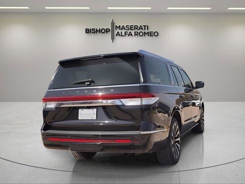 Used 2024 Lincoln Navigator L Reserve image 5