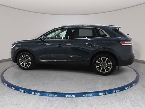 Certified 2022 Lincoln Nautilus AWD w/ Premium Package image 8