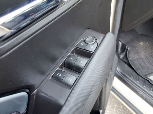 Used 2024 Chevrolet Colorado Z71 image 18