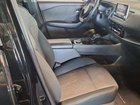 Used 2021 Nissan Rogue SV AWD/4WD image 12