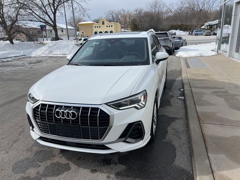 Used 2025 Audi Q3 2.0T Premium w/ Convenience Package image 47