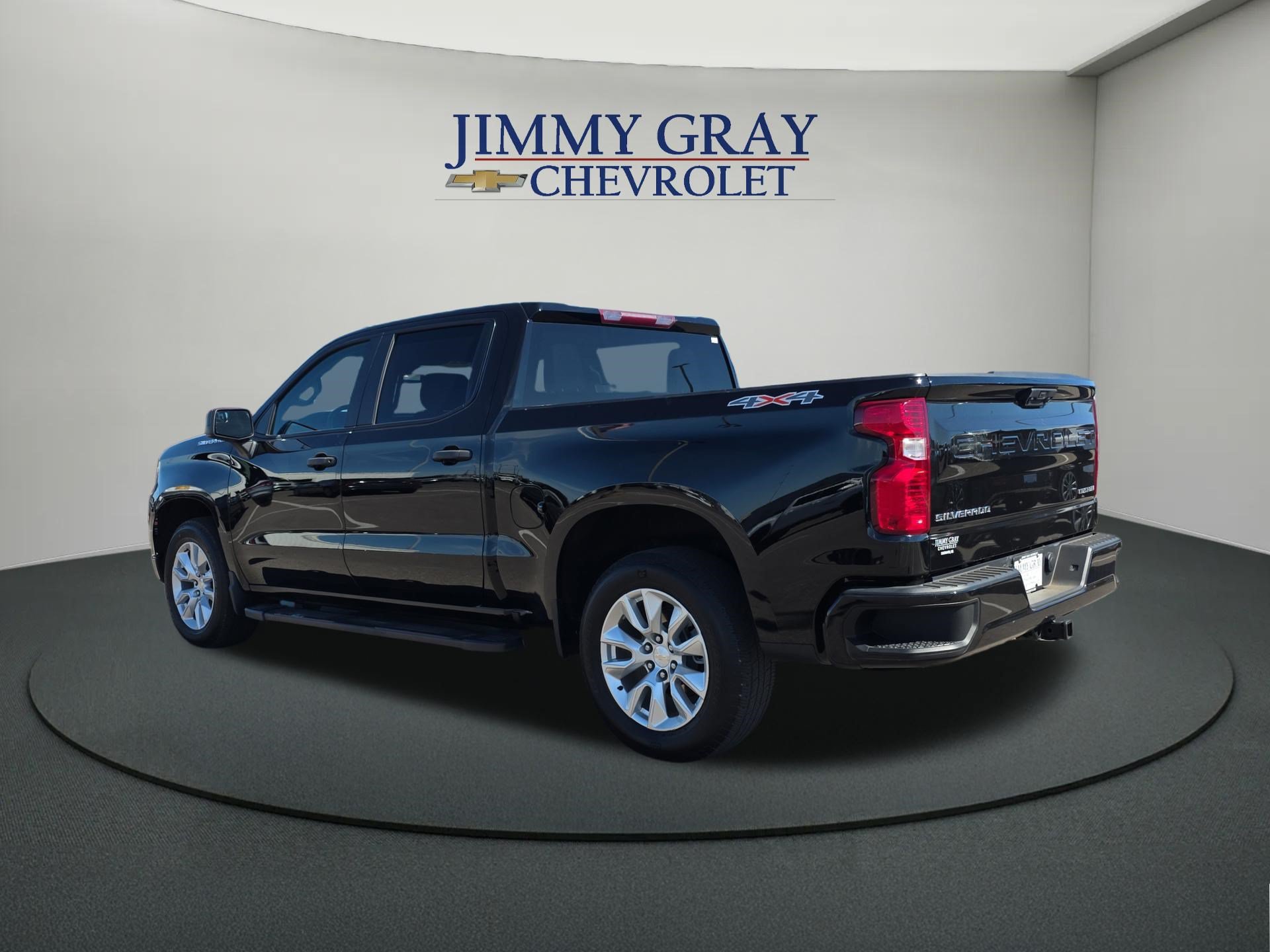 Used 2024 Chevrolet Silverado 1500 Custom AWD/4WD image 3